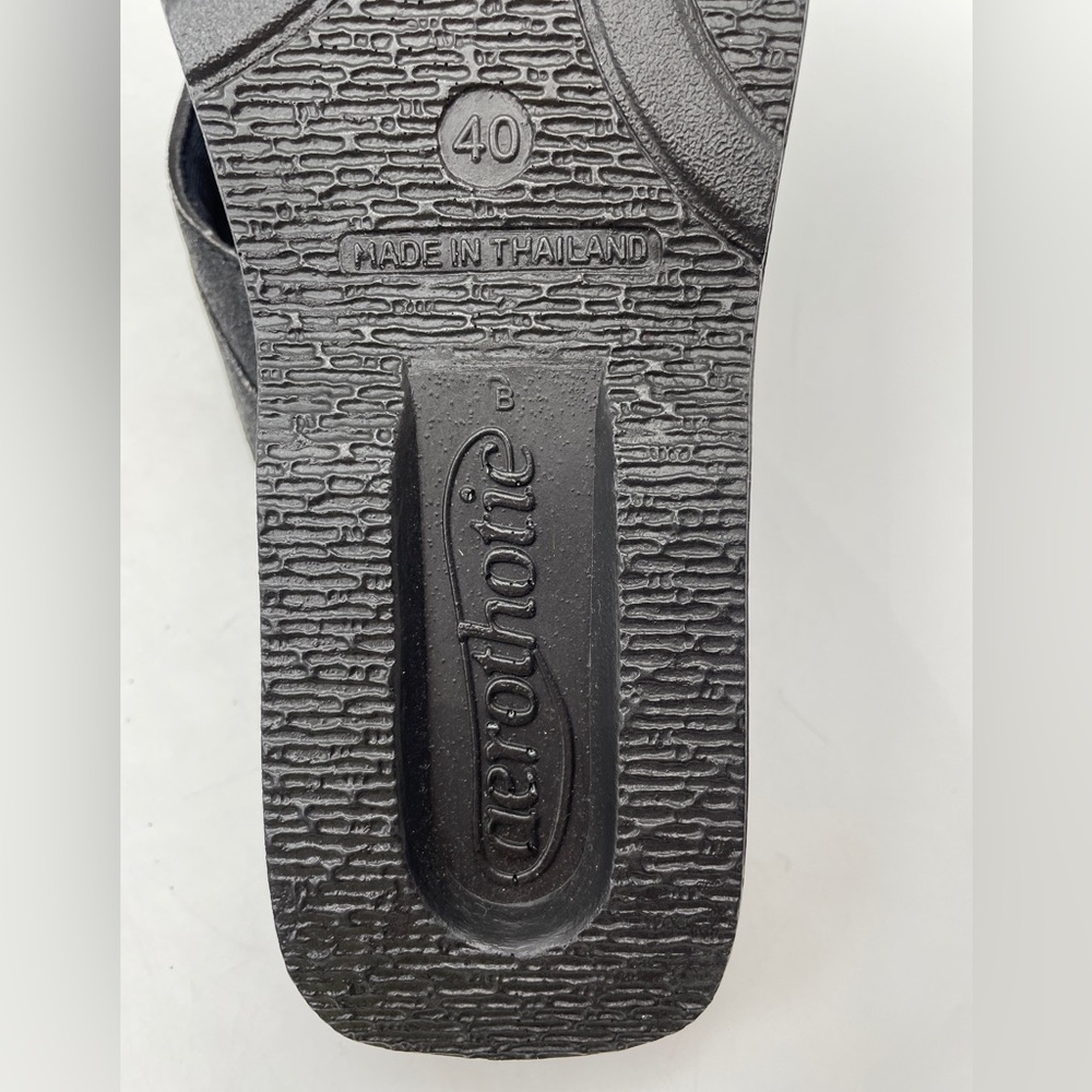 Women’s aerothotic sandals size 10 - Picture 8 of 8